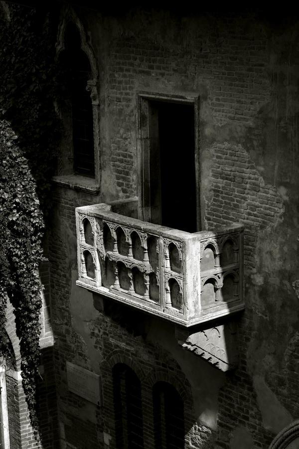 Al Pozzo Dell'Amore Verona Exterior photo